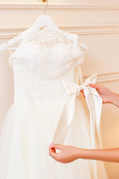 Fehér esküvői ruha — Stock Fotó