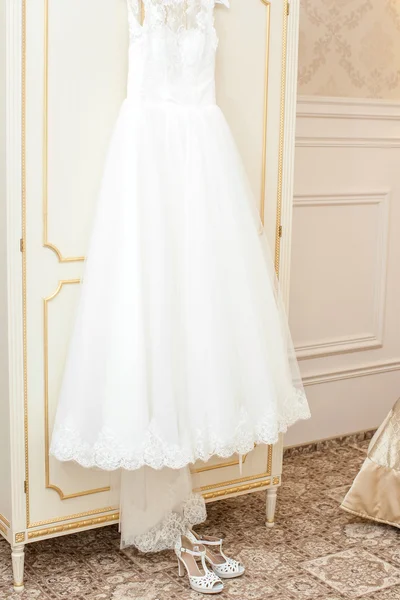 Fehér esküvői ruha — Stock Fotó