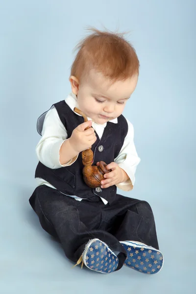 Kleine jongen met pipeful, — Stockfoto