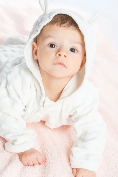 Dziecko na ręcznik — Zdjęcie stockowe