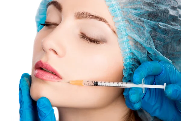 Woman receiving  botox injection — Stock Photo, Image