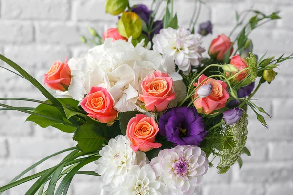 Bouquet de mariage lumineux — Photo