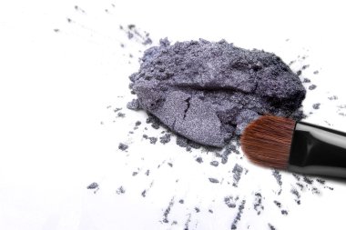 üzerinde göz farı makyaj fırça