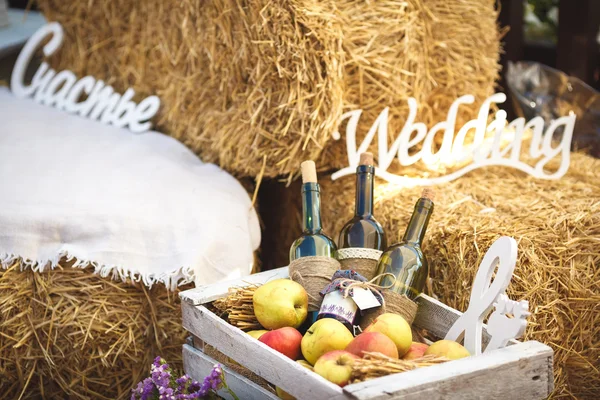 Basket with wine and fruit — Stock Photo, Image