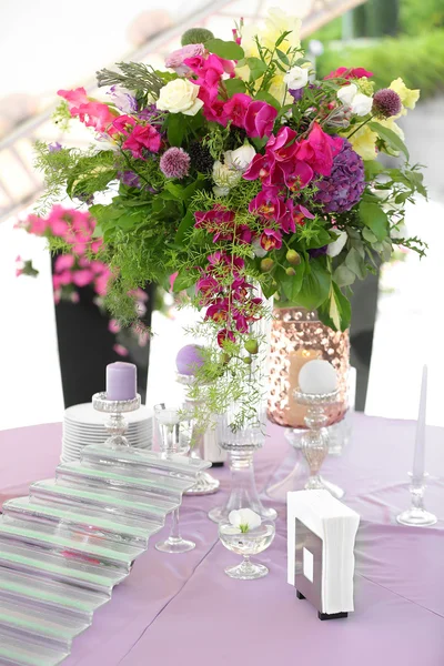 Flowers at the wedding — Stock Photo, Image