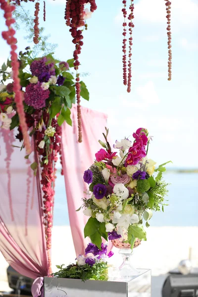 Flores en la boda —  Fotos de Stock