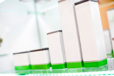 krema için kozmetik kutuları