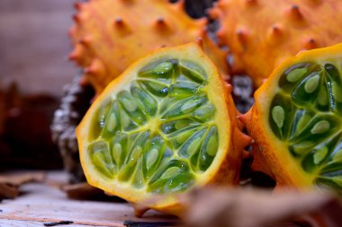 Taze egzotik organik Kiwano.