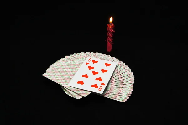 Kartı kehanet. Dokuz güvertede kalplerin.