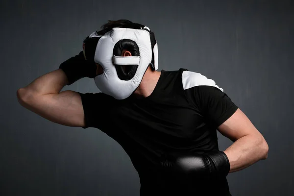Мужчина Боксёрских Перчатках Шлеме Понятие Здорового Образа Жизни — стоковое фото