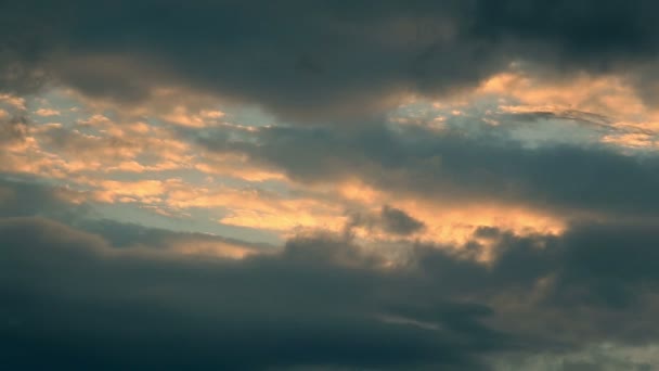 Llorando por la tormenta de los Cárpatos. Cronograma . — Vídeos de Stock