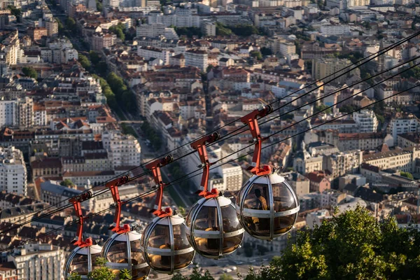 フランスのアルプスの都市グルノーブルの眺め — ストック写真
