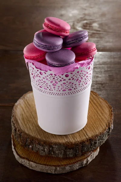 Caixa de doces com veias em peça de madeira — Fotografia de Stock