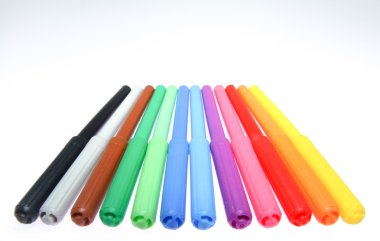 renkli kalemler kalp şekli