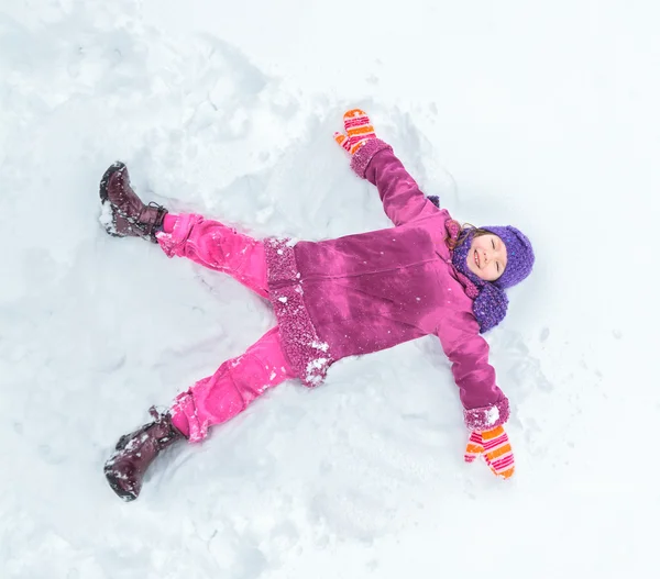 Happy family enjoying in winter — Stock Photo, Image