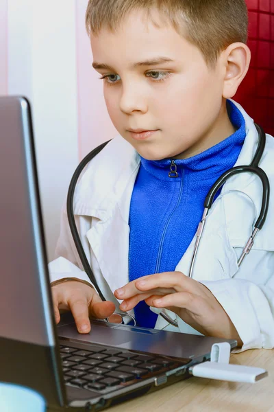 Little boy doctor — Stock Photo, Image