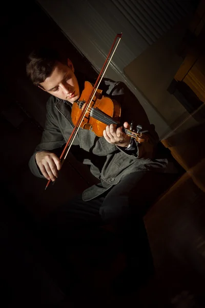 Spelen op viool — Stockfoto