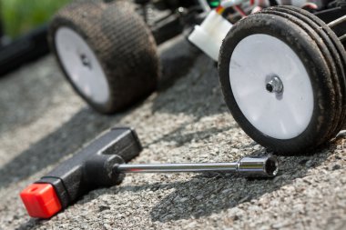 Uzaktan kumanda araba repaire