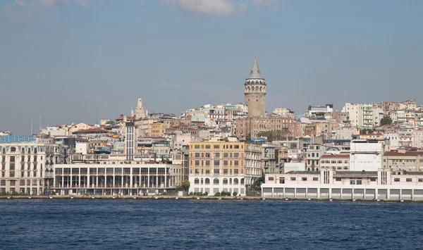 Karakoy і galata вежі в місті Стамбул — стокове фото