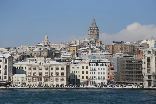 Torre Karakoy e Galata na cidade de Istambul — Fotografia de Stock