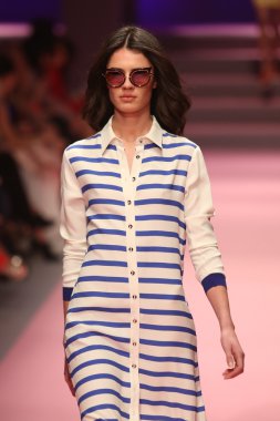 Adl Cengiz Abazoğlu Catwalk