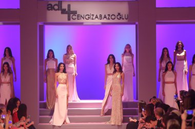 Adl Cengiz Abazoğlu Catwalk
