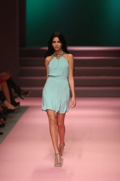 ADL Cengiz Abazoglu Catwalk — Stock Photo, Image