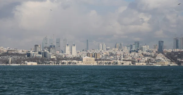 Besiktas okres v evropské straně Istanbulu City — Stock fotografie