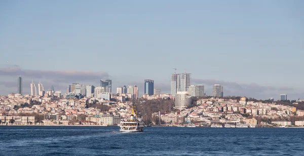 Quartier Besiktas côté européen d'Istanbul — Photo