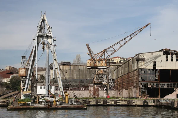 Stary i opuszczony Shipyard — Zdjęcie stockowe