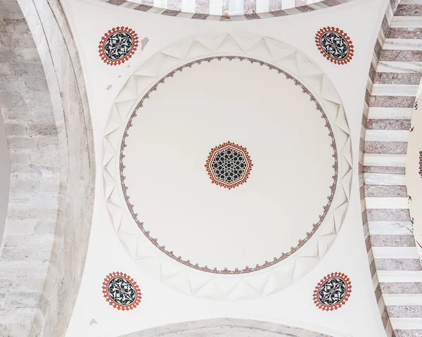 Decoration of Ceiling in Suleymaniye Mosque — Stock Photo, Image