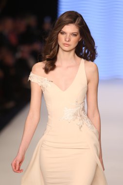 Raşit Bagzibagli Couture Catwalk Mercedes-Benz Moda Haftası içinde ben