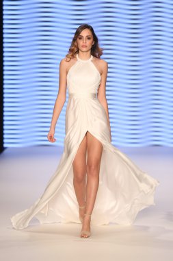 Raşit Bagzibagli Couture Catwalk Mercedes-Benz Moda Haftası içinde ben