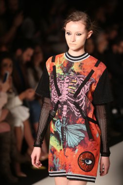 DB Berdan Catwalk Mercedes-Benz moda hafta Istanbul'da