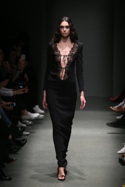 Salih bayraktar Catwalk Mercedes-Benz moda hafta Istanbul'da