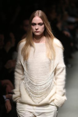 Salih bayraktar Catwalk Mercedes-Benz moda hafta Istanbul'da