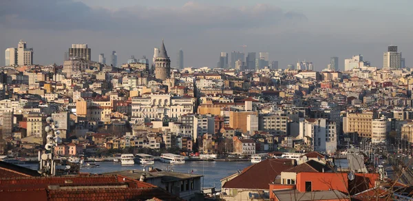 Galata och Karakoy distriktet i Istanbul — Stockfoto