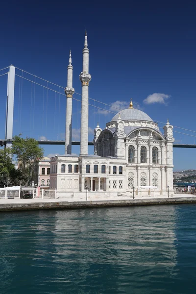 Meczet Ortakoy w Stambule — Zdjęcie stockowe