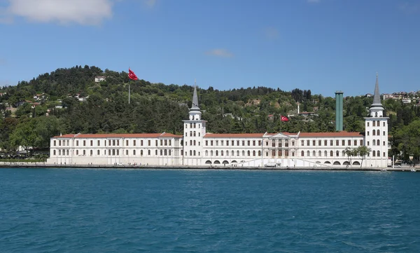 Военная средняя школа Кулели в Стамбуле — стоковое фото
