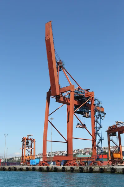 Grúa de puerto naranja — Foto de Stock