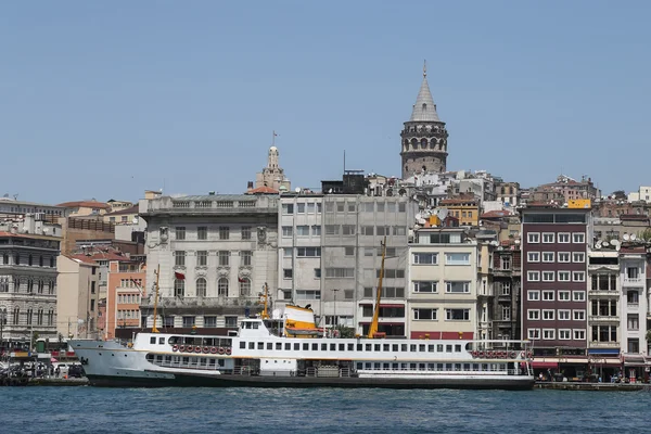 Torre Karakoy e Galata em Istambul, Turquia — Fotografia de Stock