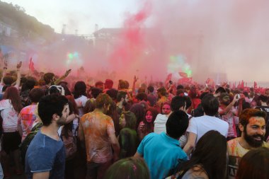Renk Istanbul vadede yukarı