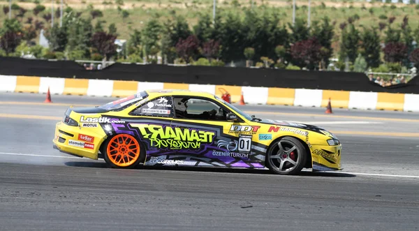 Spitze meistert türkische Drift-Serie bei Istanbul-Rennen — Stockfoto