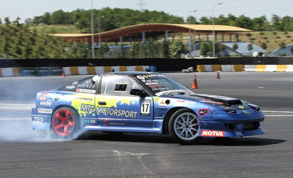 Spitze meistert türkische Drift-Serie bei Istanbul-Rennen — Stockfoto