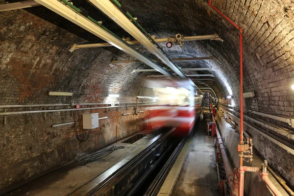 Istanbul içi eski tünel hattı