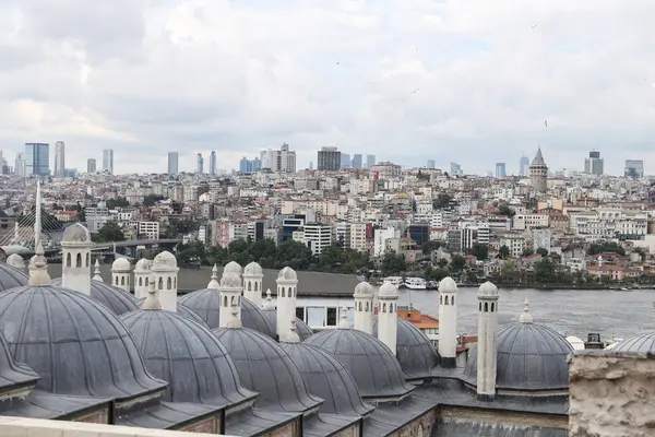 Galata och Karakoy distriktet i Istanbul city — Stockfoto