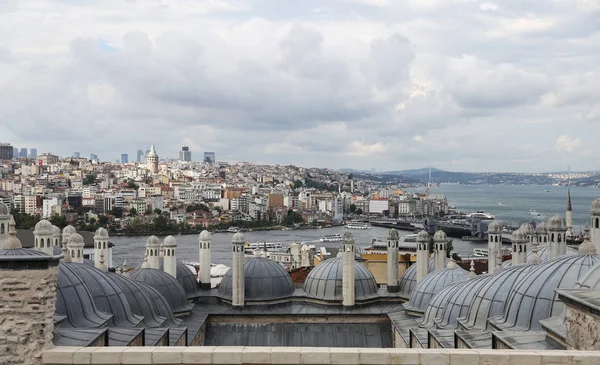 Galata och Karakoy distriktet i Istanbul city — Stockfoto