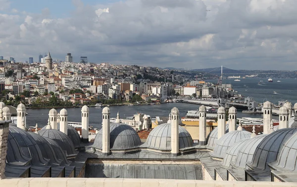 イスタンブールのガラタとカラコイ地区 — ストック写真
