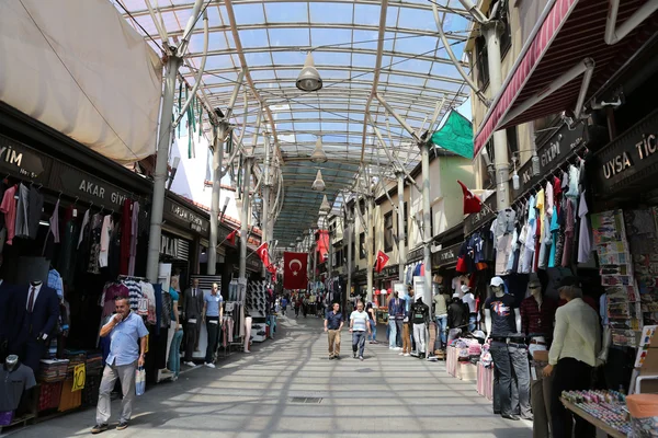 Bazar Uzun Carci em Bursa City, Turquia — Fotografia de Stock