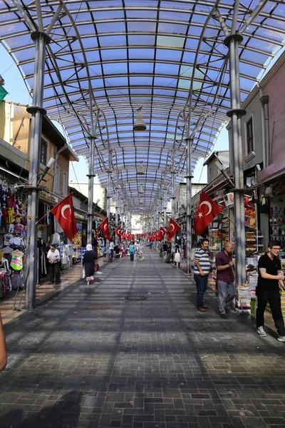 Uzun Carci Bazaar in Bursa City, Turkey — Stock Photo, Image